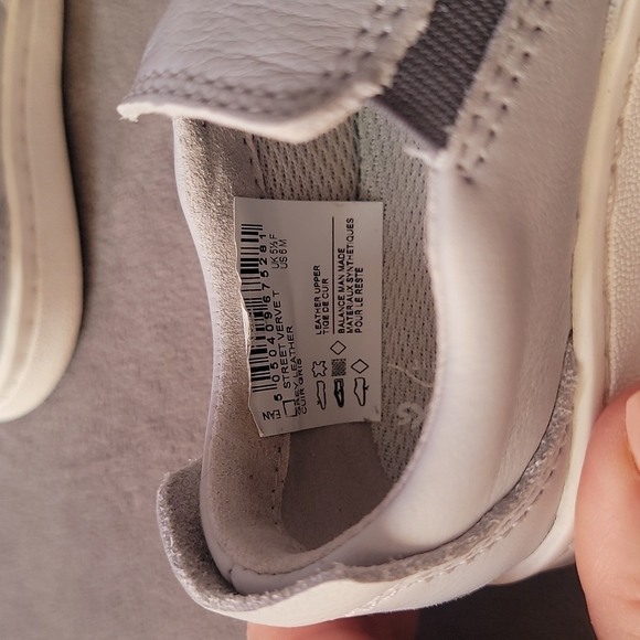 Clark's Leather Grey Toddler Slip on sneakers Sz 6 - Picture 9 of 11